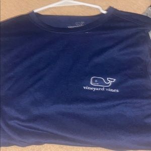 Vineyard vines tee